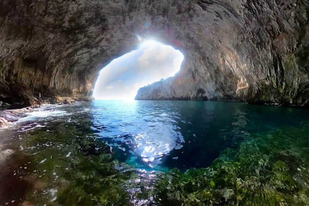 Castro, la città di Minerva dove le barche volano 14 zinzulusa