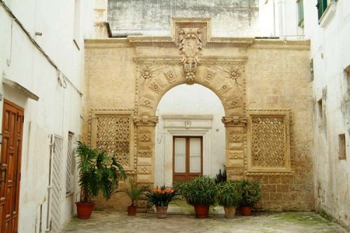 Copertino arco dei pappicentrostorico credits Russo 0