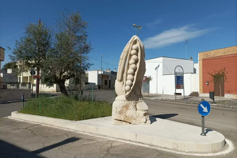 monument pisello nano 1600x1067